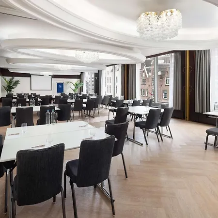 Hotell Nh Caransa 4*
