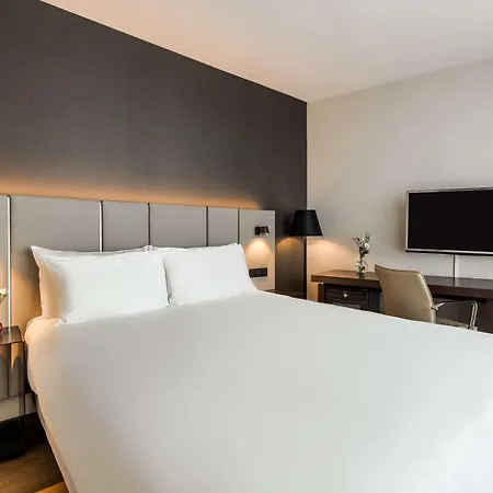 Nh Caransa Hotell