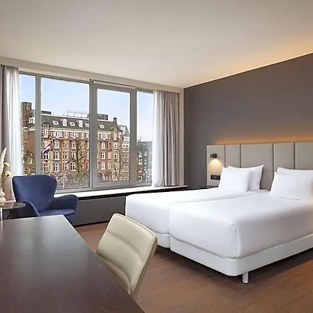Nh Caransa Hotel 4*