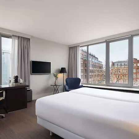 Nh Caransa Hotel 4*