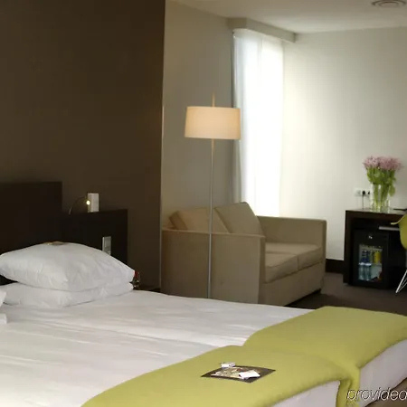 Nh Caransa Отель 4*