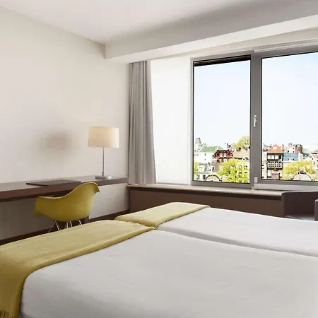 Szálloda Nh Caransa 4*